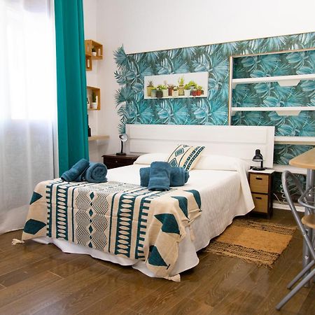 Alojamientos Puerta Palma Estudio Badajoz Extérieur photo